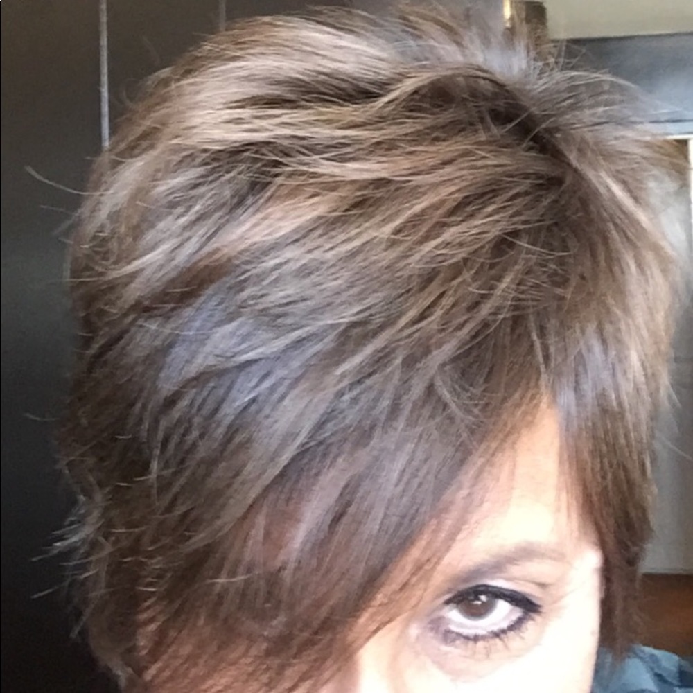 Meet your Posher, Carole